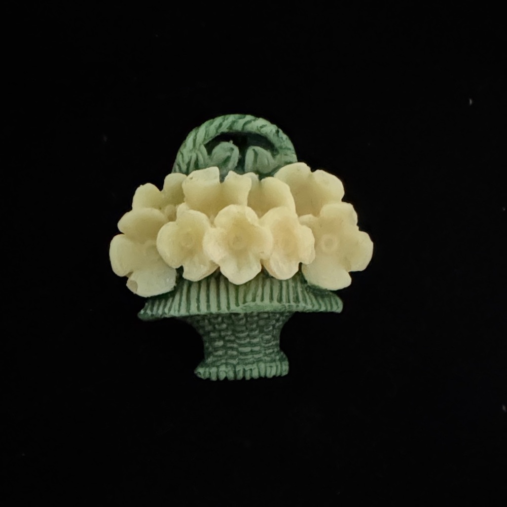 Vintage Floral Basket Brooch - Green and Cream